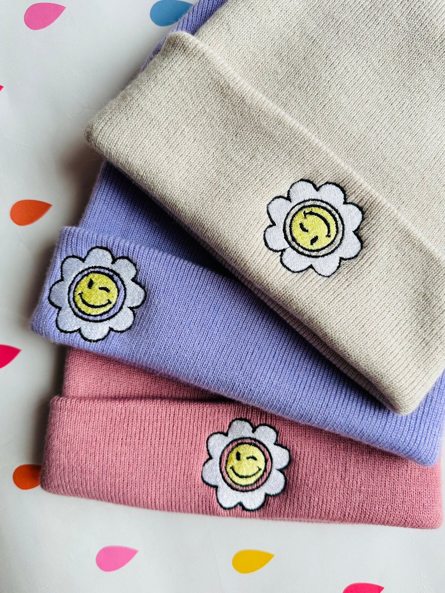 Smiley Face Daisy Beanie | Retro Kids Beanie | Adults Retro Smiley Beanie Hat | Smiely Face Beanie | Embroidered Beanie Hat |